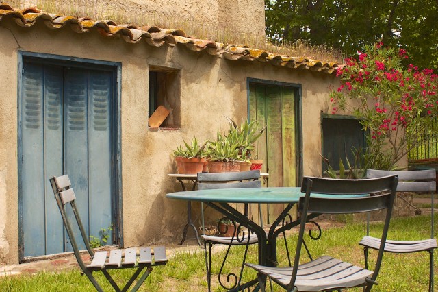 Meubles avec Oléandre